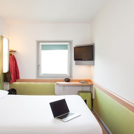 Ibis Budget Биконсфилд Экстерьер фото